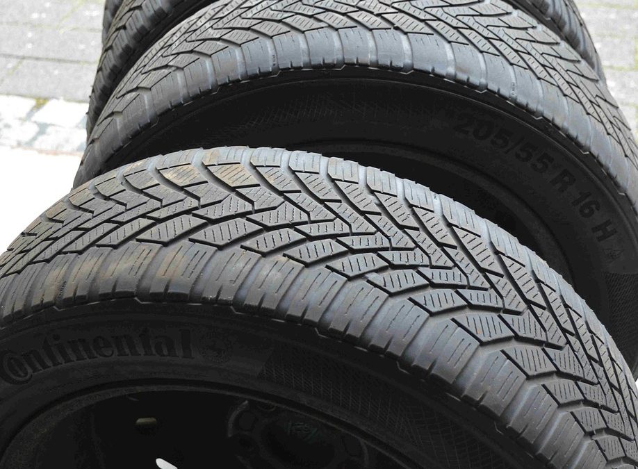 autotires1776477_1280 Access Rent a Car